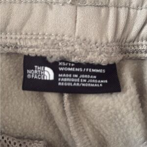 The North Face Women's Cream Fleece pants